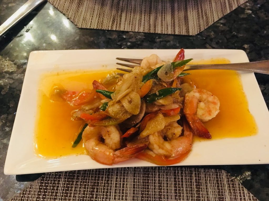 セブのスペインレストランのエビのアヒージョ