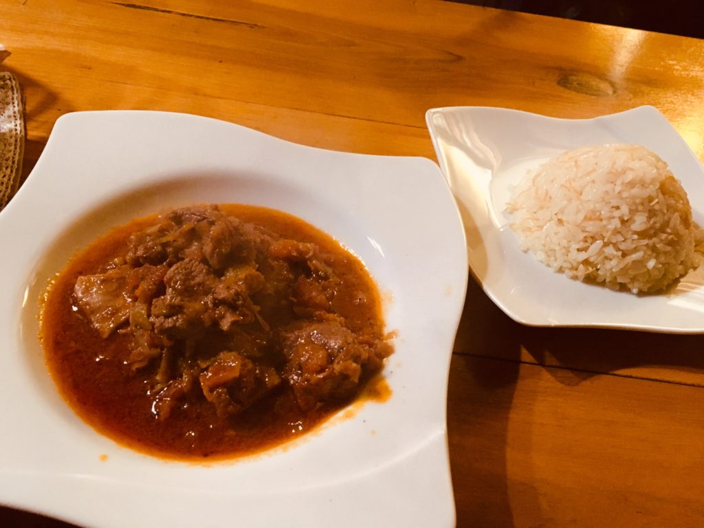 カッパドキア・ギョレメ名物おすすめしたいテスティケバブ