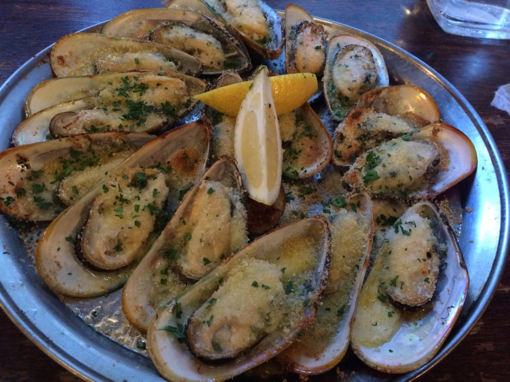 オークランドでおすすめのレストランでムール貝を!