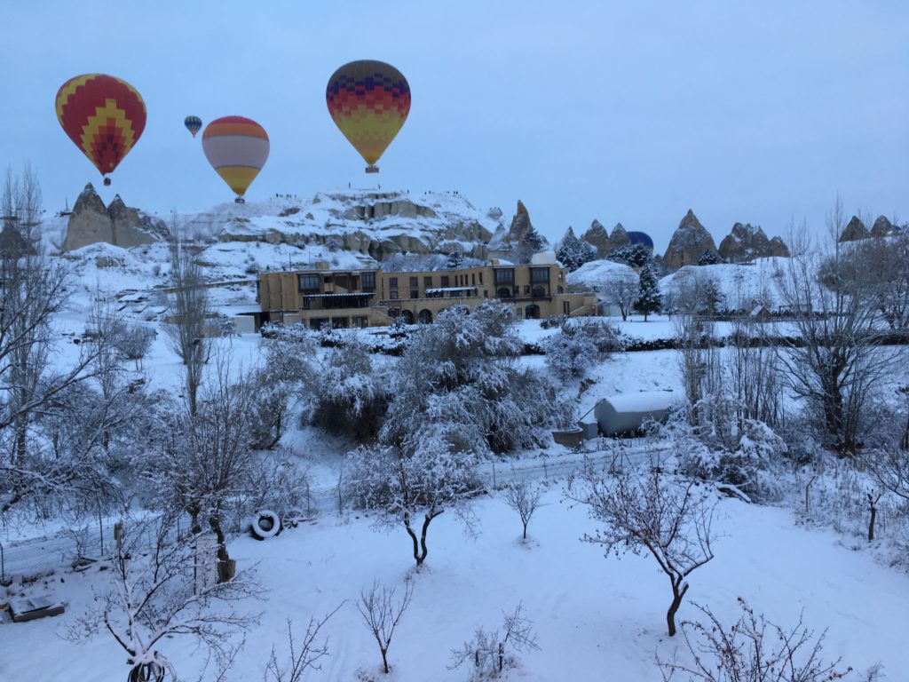 カッパドキアの気球ツアーで空のたび