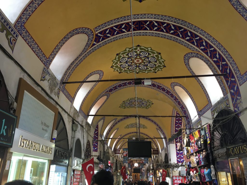 イスタンブール観光!旧市街のバザール