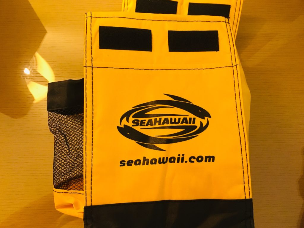 SEA HAWAIIのイルカツアーでもらえるバッグ