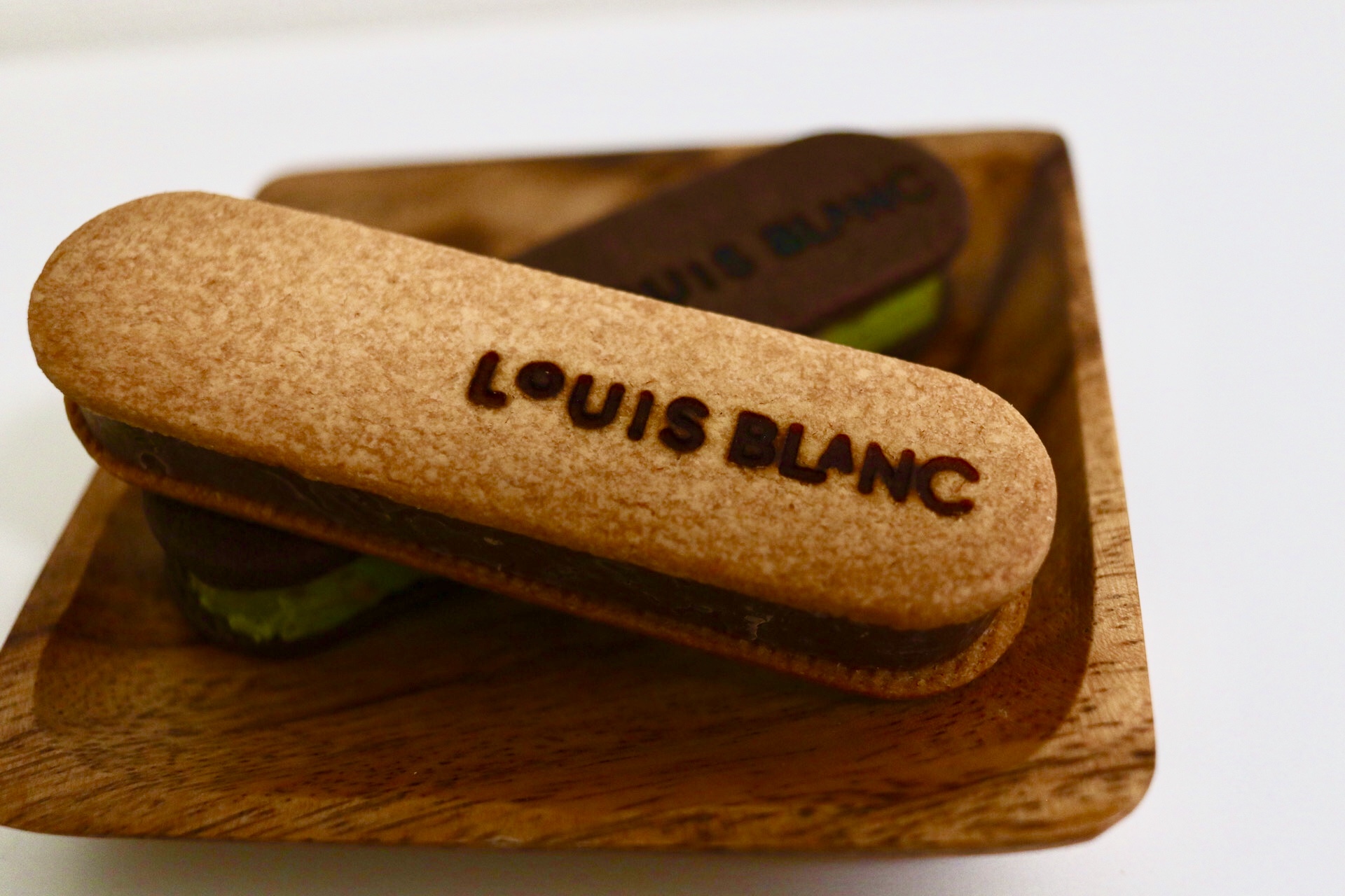 【リアルな口コミ徹底解剖】嵐が差入れしたLouis Blanc (ルイスブラン)通販でお取り寄せ|イロドリの旅